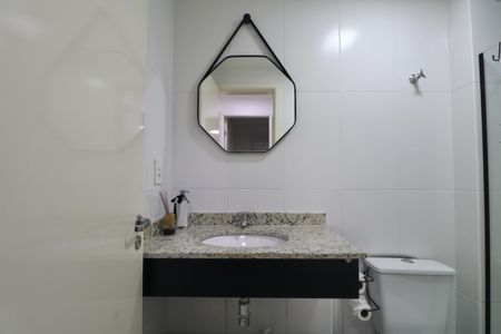 Apartamento para alugar com 70m², 2 quartos e 2 vagas Apartamento para alugar com 70m², 2 quartos e 2 vagasBanheiro Social