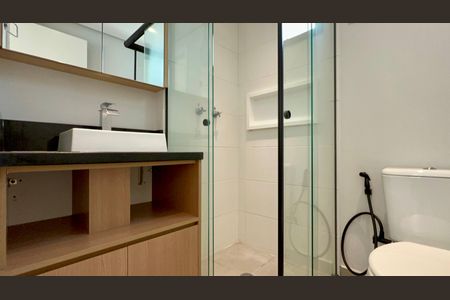 Apartamento para alugar com 63m², 2 quartos e 1 vaga Apartamento para alugar com 63m², 2 quartos e 1 vagaBanheiro da Suíte