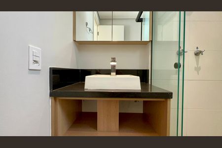 Apartamento para alugar com 63m², 2 quartos e 1 vaga Apartamento para alugar com 63m², 2 quartos e 1 vagaBanheiro da Suíte