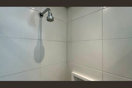 Apartamento para alugar com 63m², 2 quartos e 1 vaga Apartamento para alugar com 63m², 2 quartos e 1 vagaBanheiro da Suíte