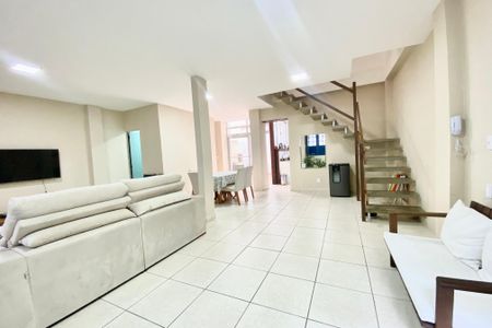 Sala de casa de condomínio à venda com 3 quartos, 216m² em Botafogo, Rio de Janeiro