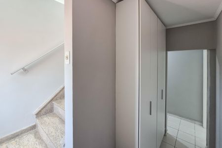 Corredor de casa à venda com 6 quartos, 200m² em Parque Sao Diogo, São Bernardo do Campo