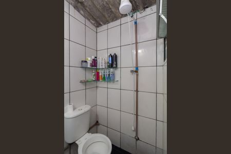 Banheiro de casa para alugar com 1 quarto, 150m² em Parque Paineiras, São Paulo