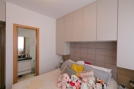 Apartamento à venda com 89m², 2 quartos e 2 vagas Apartamento à venda com 89m², 2 quartos e 2 vagasSuíte