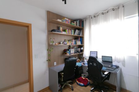 Apartamento à venda com 89m², 2 quartos e 2 vagas Apartamento à venda com 89m², 2 quartos e 2 vagasQuarto