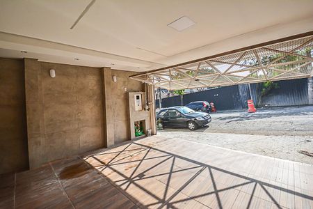 Casa à venda com 180m², 3 quartos e 2 vagas Casa à venda com 180m², 3 quartos e 2 vagasGaragem