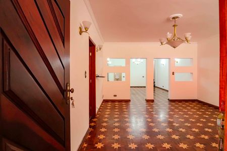 Sala de casa para alugar com 7 quartos, 281m² em Conjunto Residencial Butanta, São Paulo