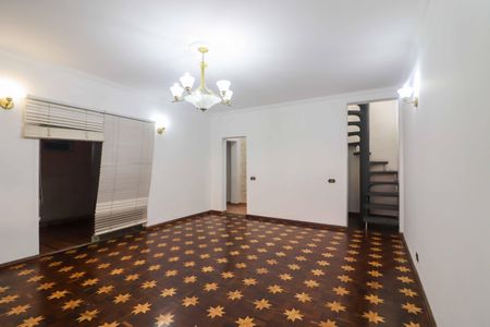 Sala de casa para alugar com 7 quartos, 281m² em Conjunto Residencial Butanta, São Paulo