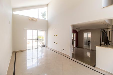 Sala de casa de condomínio para alugar com 4 quartos, 334m² em Alphaville, Santana de Parnaíba