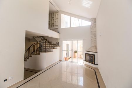 Sala de casa de condomínio para alugar com 4 quartos, 334m² em Alphaville, Santana de Parnaíba