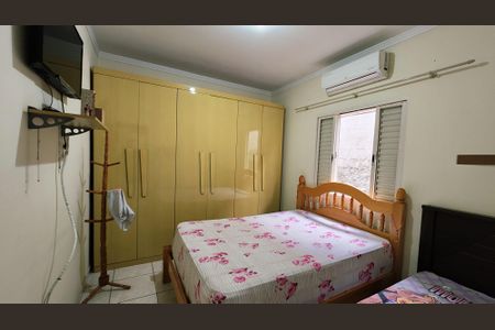 Quarto 1 de casa de condomínio à venda com 2 quartos, 54m² em Jardim Colonia, Jundiaí
