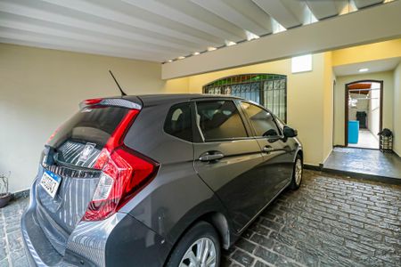 Casa à venda com 190m², 4 quartos e 2 vagas Casa à venda com 190m², 4 quartos e 2 vagasGaragem