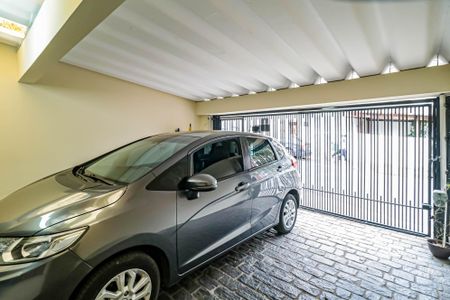 Casa à venda com 190m², 4 quartos e 2 vagas Casa à venda com 190m², 4 quartos e 2 vagasGaragem