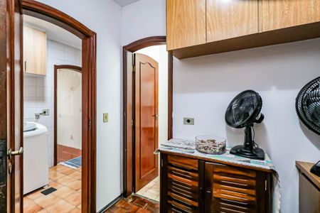 Casa à venda com 190m², 4 quartos e 2 vagas Casa à venda com 190m², 4 quartos e 2 vagasQuarto de serviço