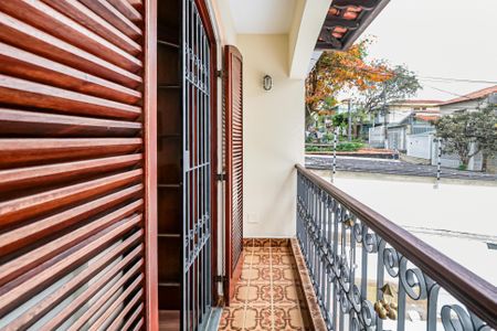 Casa à venda com 190m², 4 quartos e 2 vagas Casa à venda com 190m², 4 quartos e 2 vagasVaranda da Suíte