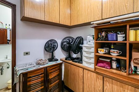 Casa à venda com 190m², 4 quartos e 2 vagas Casa à venda com 190m², 4 quartos e 2 vagasQuarto de serviço