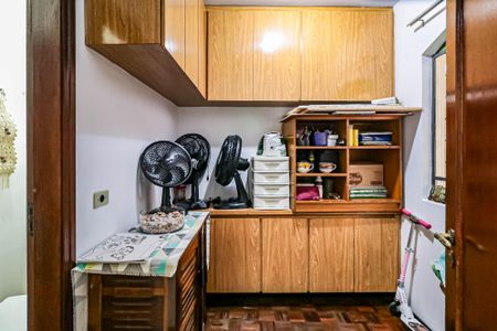 Casa à venda com 190m², 4 quartos e 2 vagas Casa à venda com 190m², 4 quartos e 2 vagasQuarto de serviço