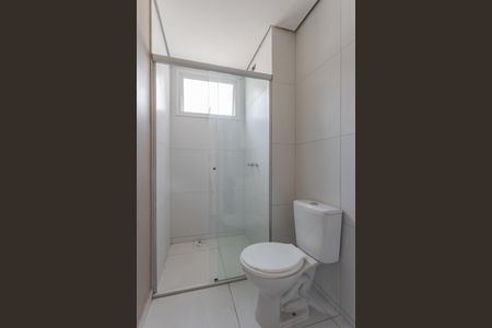 Banheiro de apartamento para alugar com 1 quarto, 52m² em Bom Jesus, Porto Alegre