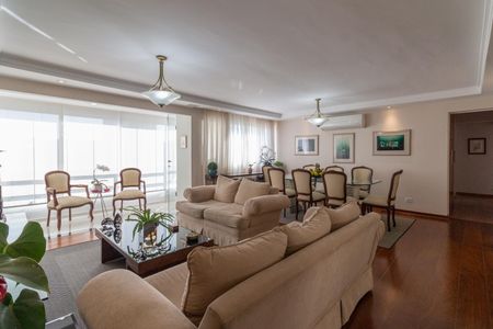 Apartamento à venda com 116m², 3 quartos e 2 vagas Apartamento à venda com 116m², 3 quartos e 2 vagasSala