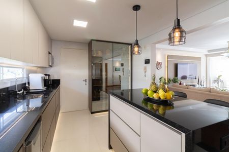 Apartamento à venda com 116m², 3 quartos e 2 vagas Apartamento à venda com 116m², 3 quartos e 2 vagasCozinha