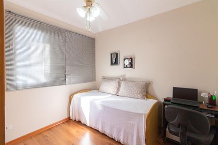Apartamento à venda com 116m², 3 quartos e 2 vagas Apartamento à venda com 116m², 3 quartos e 2 vagasQuarto 2