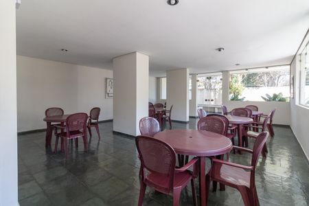 Apartamento à venda com 116m², 3 quartos e 2 vagas Apartamento à venda com 116m², 3 quartos e 2 vagasÁrea comum - Salão de festas