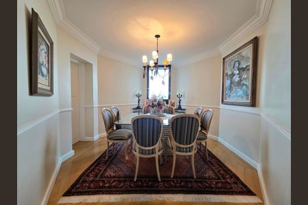 Apartamento à venda com 200m², 4 quartos e 3 vagas Apartamento à venda com 200m², 4 quartos e 3 vagasSala de Jantar