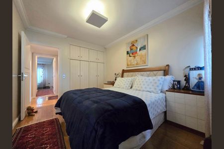 Apartamento à venda com 200m², 4 quartos e 3 vagas Apartamento à venda com 200m², 4 quartos e 3 vagasSuíte 2