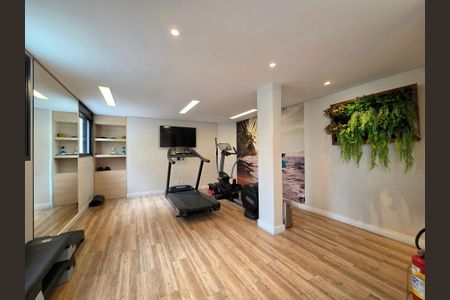 Apartamento à venda com 200m², 4 quartos e 3 vagas Apartamento à venda com 200m², 4 quartos e 3 vagasÁrea comum - Academia
