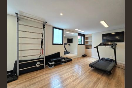 Apartamento à venda com 200m², 4 quartos e 3 vagas Apartamento à venda com 200m², 4 quartos e 3 vagasÁrea comum - Academia