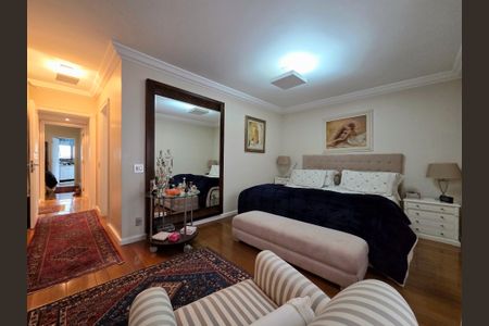 Apartamento à venda com 200m², 4 quartos e 3 vagas Apartamento à venda com 200m², 4 quartos e 3 vagasSuíte 4