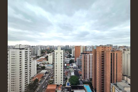 Apartamento à venda com 200m², 4 quartos e 3 vagas Apartamento à venda com 200m², 4 quartos e 3 vagasVista
