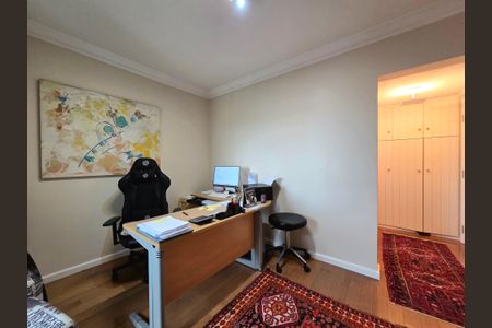 Apartamento à venda com 200m², 4 quartos e 3 vagas Apartamento à venda com 200m², 4 quartos e 3 vagasSuíte 3