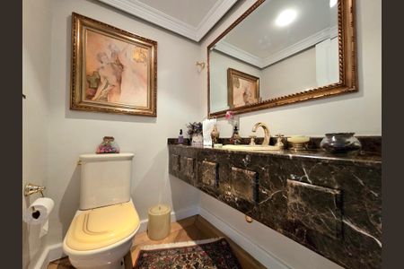 Apartamento à venda com 200m², 4 quartos e 3 vagas Apartamento à venda com 200m², 4 quartos e 3 vagasLavabo