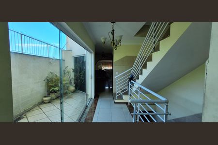 Casa à venda com 417m², 3 quartos e 6 vagas Casa à venda com 417m², 3 quartos e 6 vagasJardim de inverno