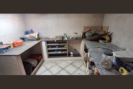 Casa à venda com 417m², 3 quartos e 6 vagas Casa à venda com 417m², 3 quartos e 6 vagasDepósito