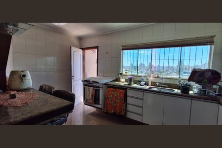 Casa à venda com 417m², 3 quartos e 6 vagas Casa à venda com 417m², 3 quartos e 6 vagasCozinha