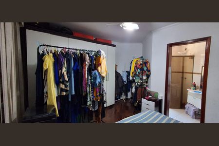 Casa à venda com 417m², 3 quartos e 6 vagas Casa à venda com 417m², 3 quartos e 6 vagasSuíte 1