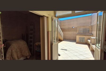 Casa à venda com 417m², 3 quartos e 6 vagas Casa à venda com 417m², 3 quartos e 6 vagasÁrea de Serviço