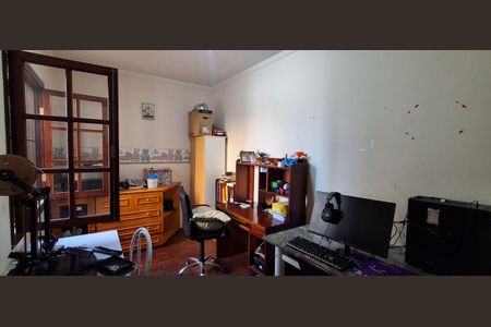 Casa à venda com 343m², 4 quartos e 6 vagas Casa à venda com 343m², 4 quartos e 6 vagasQuarto 1