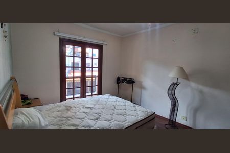 Casa à venda com 343m², 4 quartos e 6 vagas Casa à venda com 343m², 4 quartos e 6 vagasSuíte 1