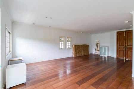 Sala de casa à venda com 3 quartos, 420m² em Fazenda Morumbi, São Paulo