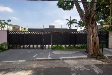 Casa à venda com 402m², 3 quartos e 5 vagas Casa à venda com 402m², 3 quartos e 5 vagasFachada