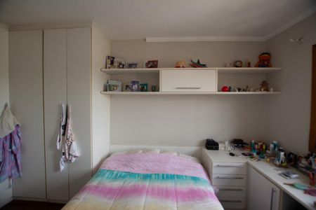 Casa à venda com 402m², 3 quartos e 5 vagas Casa à venda com 402m², 3 quartos e 5 vagasQuarto 2