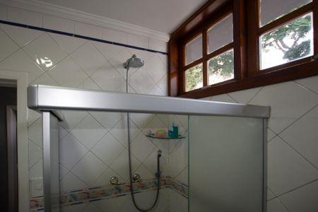 Casa à venda com 402m², 3 quartos e 5 vagas Casa à venda com 402m², 3 quartos e 5 vagasBanheiro social