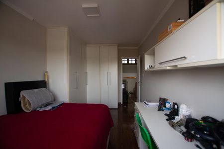 Casa à venda com 402m², 3 quartos e 5 vagas Casa à venda com 402m², 3 quartos e 5 vagasQuarto