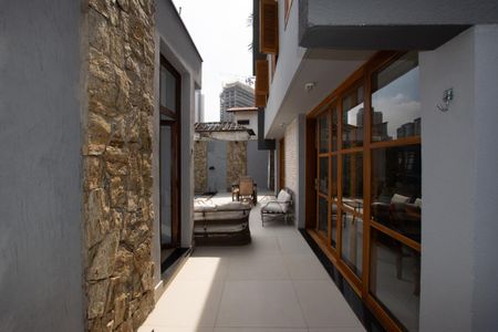 Casa à venda com 402m², 3 quartos e 5 vagas Casa à venda com 402m², 3 quartos e 5 vagasÁrea comum
