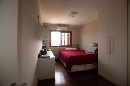 Casa à venda com 402m², 3 quartos e 5 vagas Casa à venda com 402m², 3 quartos e 5 vagasQuarto