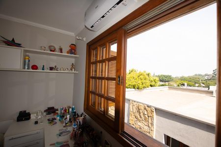 Casa à venda com 402m², 3 quartos e 5 vagas Casa à venda com 402m², 3 quartos e 5 vagasQuarto 2