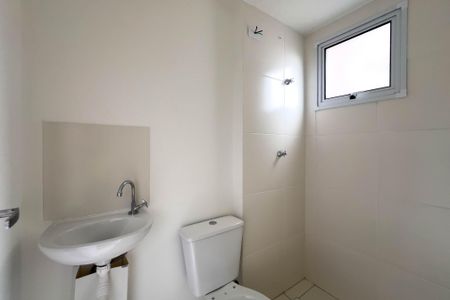 Banheiro de apartamento para alugar com 1 quarto, 20m² em Chácara Inglesa, São Paulo